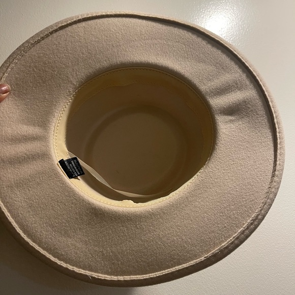 Tan Fedora - Picture 2 of 2